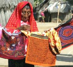 Mola - world famous Kuna handicraft