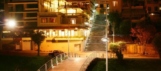 Explore the nightlife of historic Cuenca from Hotel Crespo