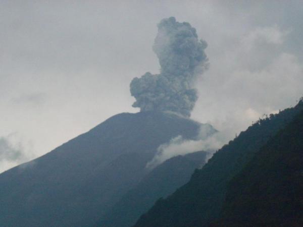 Tungurahua Volcano erupting Tungurahua Volcano erupting