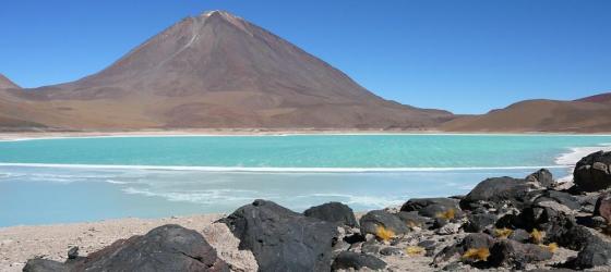 Bolivia's stunning Laguna Verde