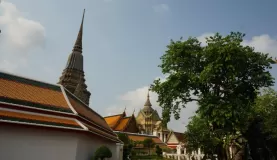 Exploring Bangkok temples