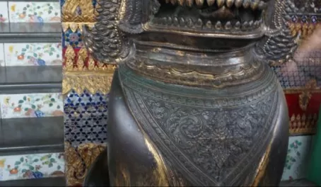 Exploring Bangkok temple statues