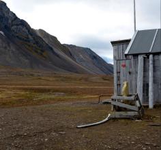 Whaling cabin at Bamsebu.