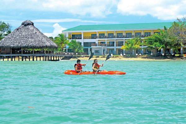 Playa Tortuga Hotel Beach Resort Bocas Del Toro Panama Exterior Pool View Kayaking At Playa Tortuga Beach