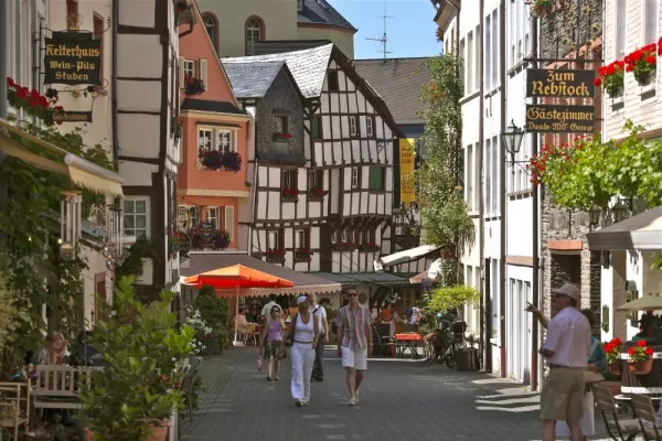 Discover the famous wine town of Bernkastel