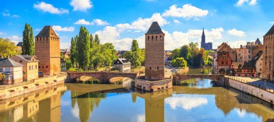 Medieval bridge Ponts Couverts and cathedral