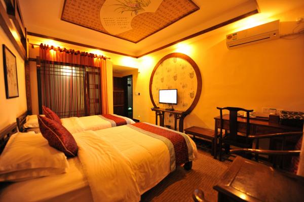 Discount [70% Off] Fenghuang Poshan Inn China | 5 Star Hotel Near Me With Pool