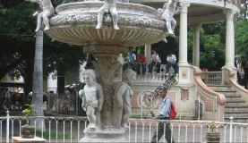Fountain in the middle of the main plaza of Granada