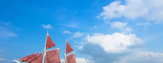Sail on board the Katharina