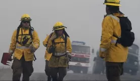 CONAF firefighters battling the 2011-2012 forest fire in Torres del Paine National Park