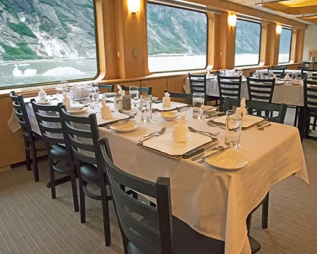 Dining Room aboard the Chichagof Dream
