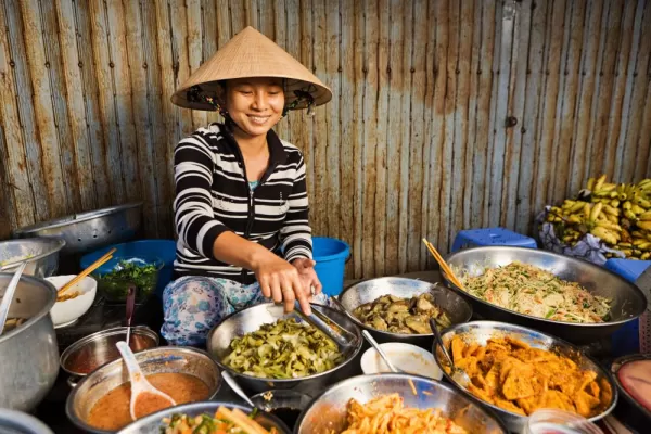 Food vendor in Vietnam