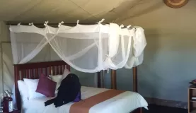 Bedroom in Bomani