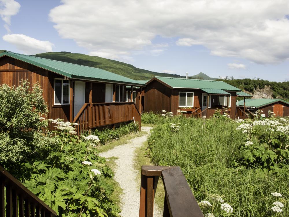 Katmai Wilderness Lodge Visit a bearviewing lodge on your Alaska tour