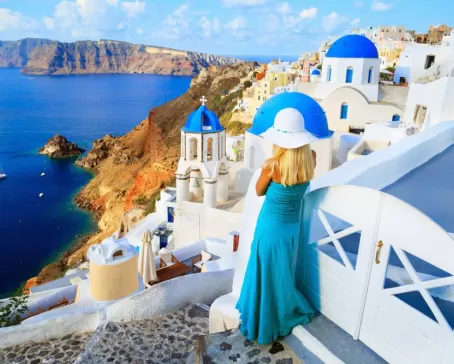 Walking in Santorini