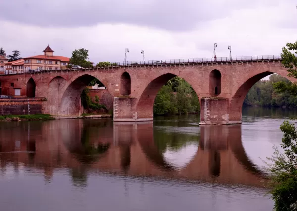 Rosa Bridge Scenery