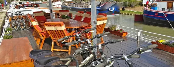 Athos canopy bikes on deck