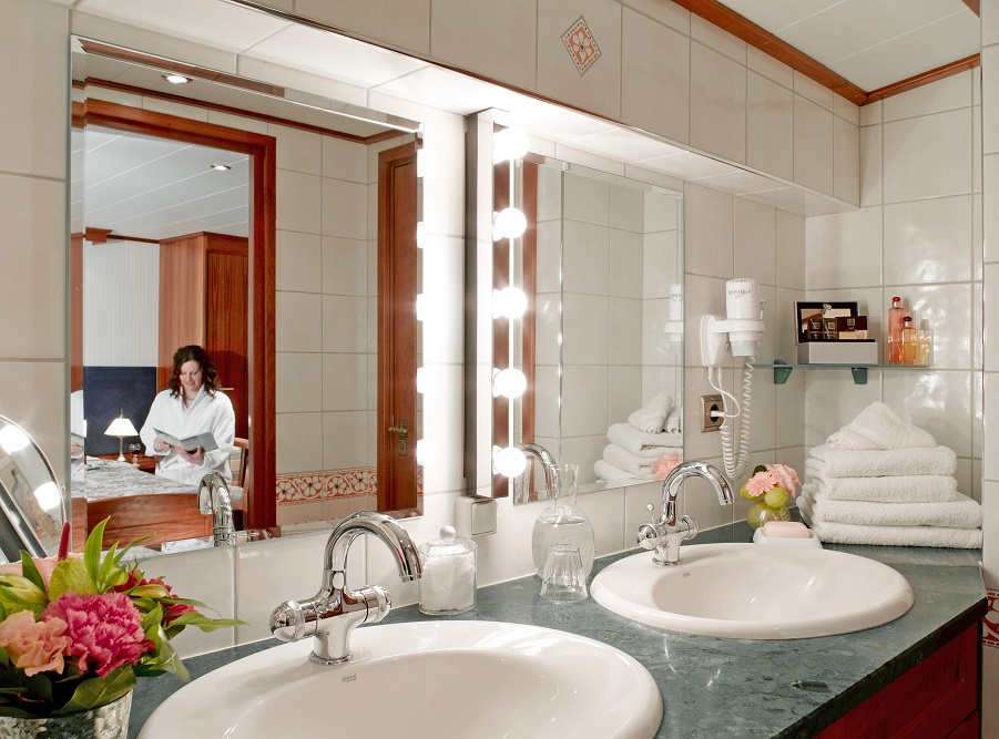 La Nouvelle Etoile River Cruise Ship Cruise through Northern Europe