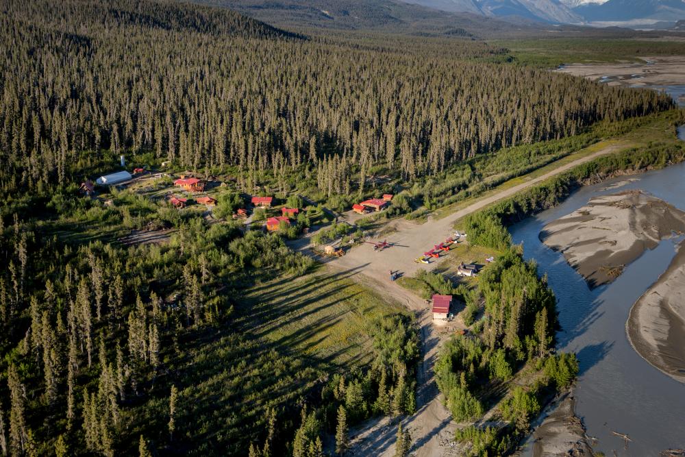 Tour the Alaska wilderness at Ultima Thule Lodge