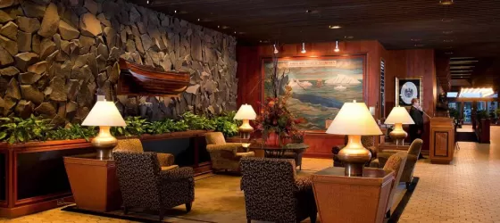 The Hotel Captain Cook lobby