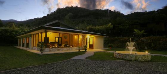 Del Rio Spa at Savegre Mountain Lodge