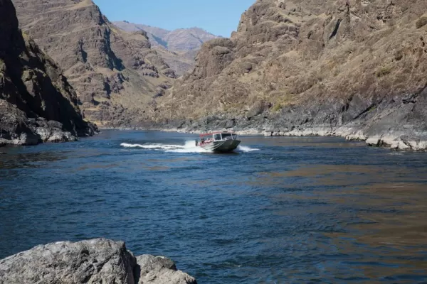 Hell's Canyon jet boat ride