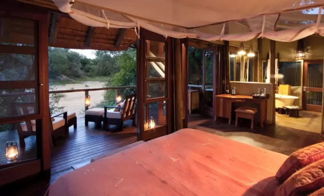 Rhino Post Safari Lodge