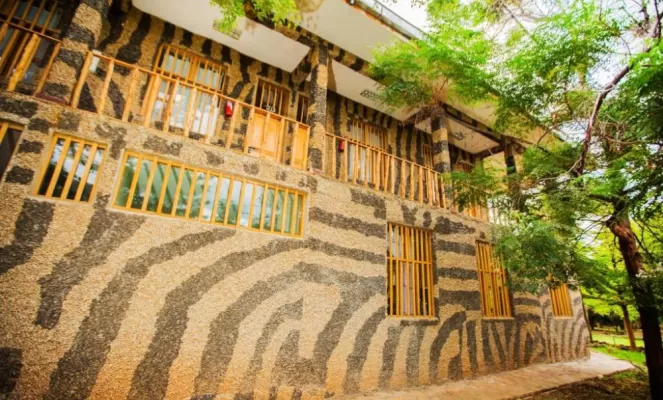 Paradise Lodge
