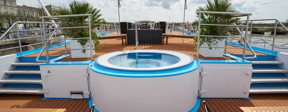 AmaDolce-Sundeck