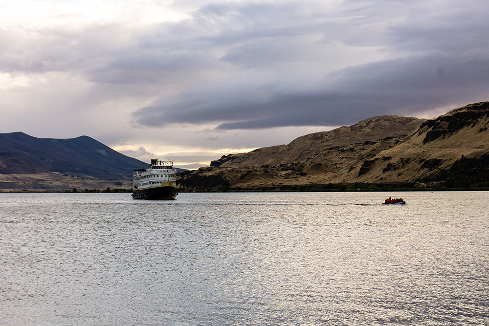 4 Sail on a luxury Pacific Northwest river cruise on the Snake River