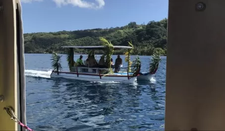 Local performers welcome us to Tahiti Iti