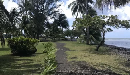 Exploring beautiful Tahiti Iti