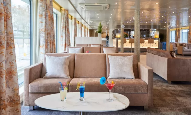 Lounge-Van Gogh
