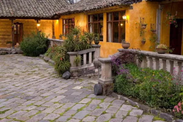 Take a stroll through the beautiful courtyard at San Agustin de Callo
