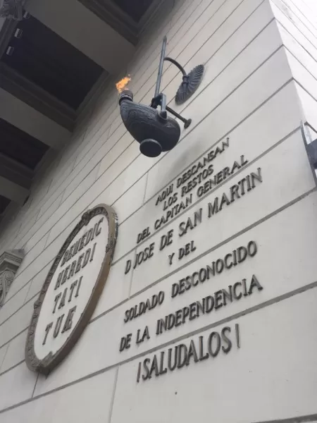 The exterior of the Buenos Aires Metropolitan Cathedral noting the burial site of José de San Martín