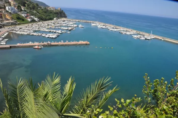 Explore Italy's Tyrrhenian coast