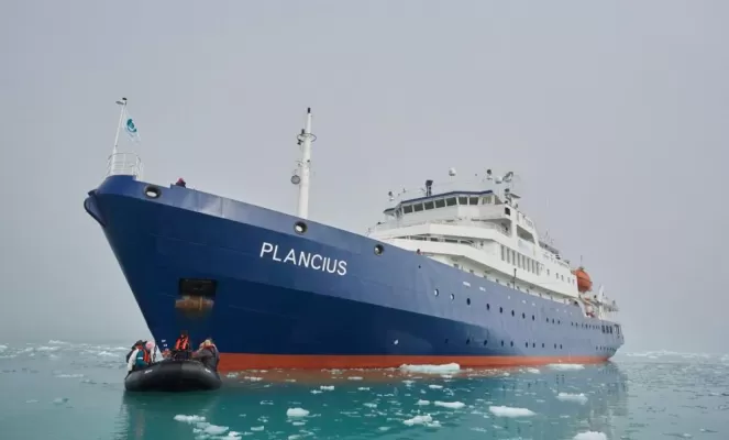 MV Plancius