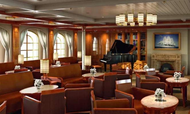 Sea Cloud Spirit Lounge