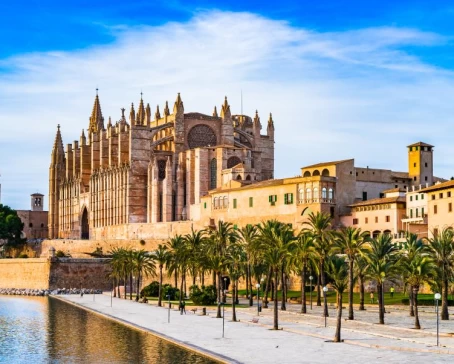 Explore Palma de Mallorca