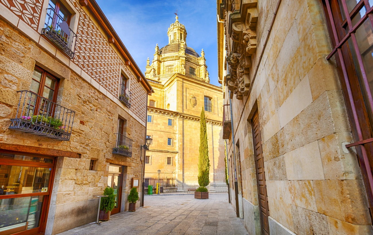 Explore beautiful Salamanca