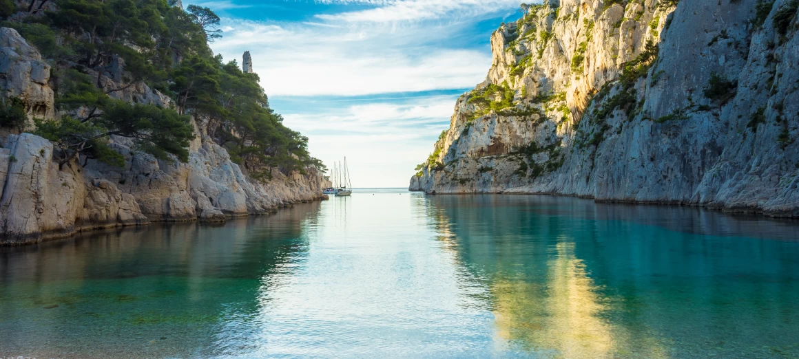 Relax on the beaches of the French Riviera