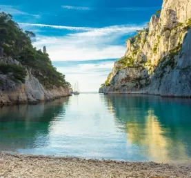 Relax on the beaches of the French Riviera