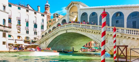 Discover distinctive Venetian architecture