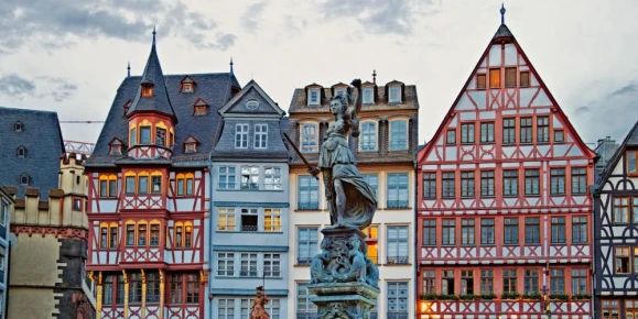 Explore the old district of Frankfurt