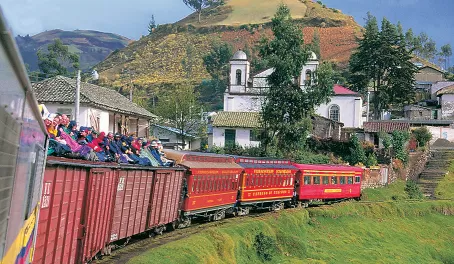 Train passing through Riobamba
