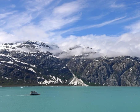 Exploring Alaska by small ship