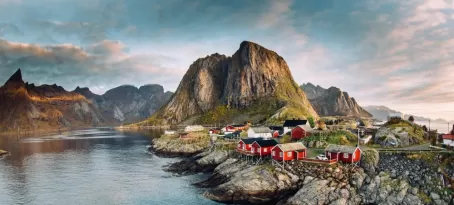 Midnight sun over Lofoten