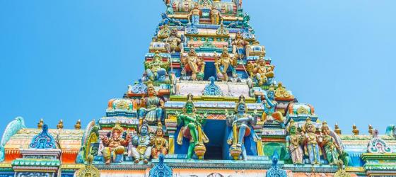 Admire the colorful temples of Sri Lanka