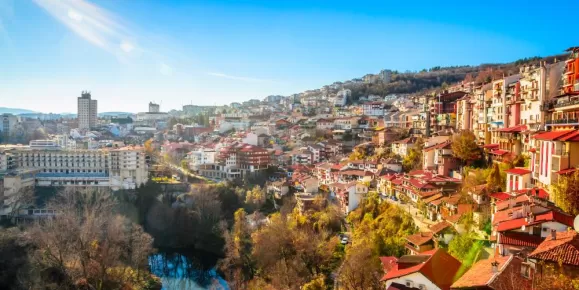 Explore the Bulgarian city of Veliko Tarnovo