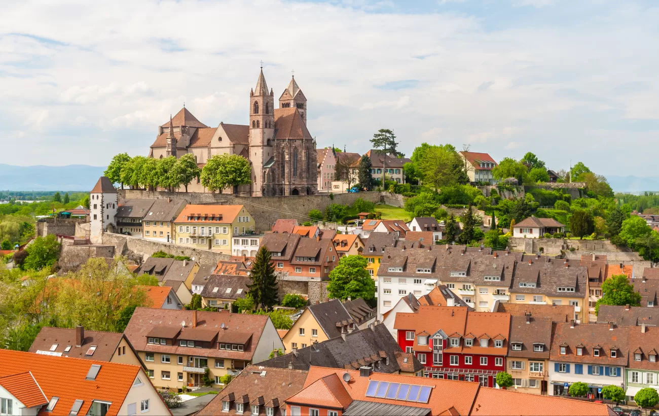 Explore quaint towns along the Rhine